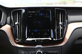 2022款沃尔沃XC60