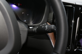 2022款沃尔沃XC60