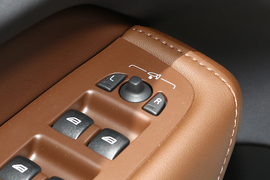 2022款沃尔沃XC60