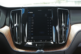 2022款沃尔沃XC60