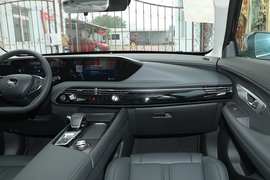 2022款东风风神皓极