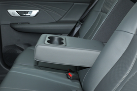 2022款东风风神皓极