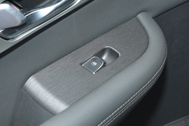 2022款东风风神皓极