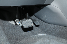 2022款东风风神皓极