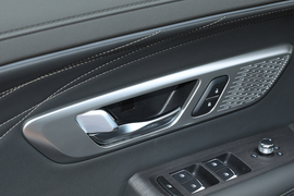 2022款东风风神皓极