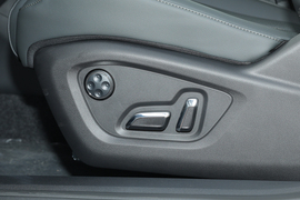 2022款东风风神皓极