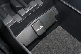 2022款丰田亚洲狮