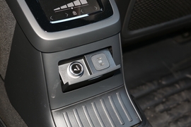 2023款沃尔沃S90新能源