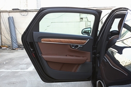 2023款沃尔沃S90新能源