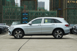   2022款奔驰GLC 260 L 4MATIC 动感型 改款