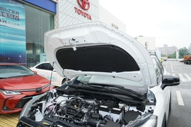 2022款丰田卡罗拉锐放