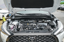 2022款丰田卡罗拉锐放