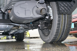 2022款丰田卡罗拉锐放