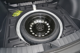 2022款丰田卡罗拉锐放