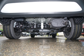 2022款丰田卡罗拉锐放