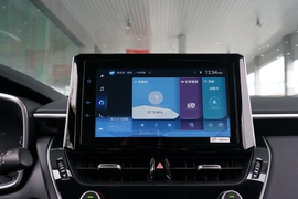 2022款丰田卡罗拉锐放