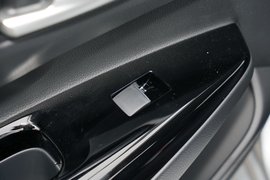 2022款丰田亚洲狮