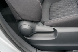 2022款丰田亚洲狮