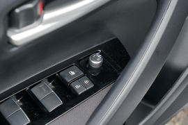 2022款丰田亚洲狮