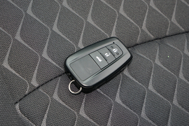 2022款丰田亚洲狮