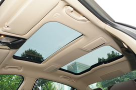 2022款宝马740Li