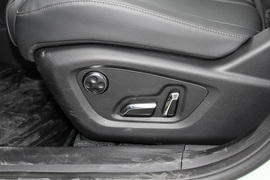 2022款东风风神皓极