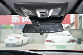2022款长安UNI-V