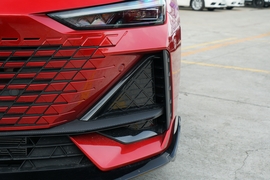 2022款长安UNI-V