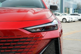 2022款长安UNI-V