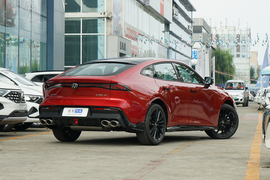   2022款长安UNI-V 1.5T 运动版