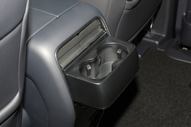 2023款广汽传祺M8