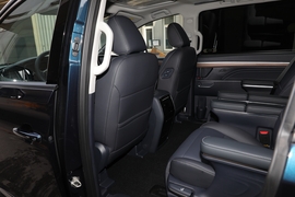 2023款广汽传祺M8