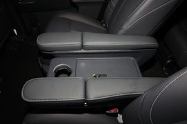 2023款广汽传祺M8