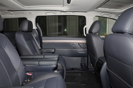 2023款广汽传祺M8