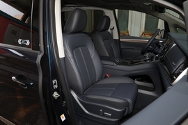 2023款广汽传祺M8