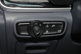 2023款广汽传祺M8