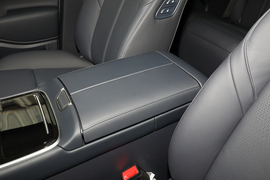 2023款广汽传祺M8