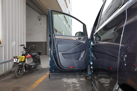 2023款广汽传祺M8