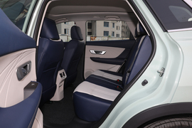 2022款东风风神皓极