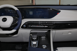 2022款东风风神皓极