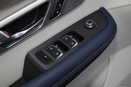 2022款东风风神皓极