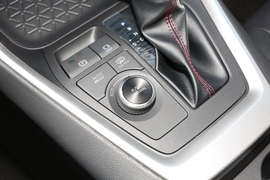 2022款丰田RAV4荣放双擎E+