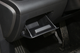 2022款比亚迪驱逐舰05