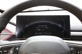 2022款比亚迪驱逐舰05