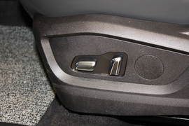 2023款奇瑞瑞虎8