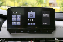 2023款三菱欧蓝德1.5T四驱尊耀版7座