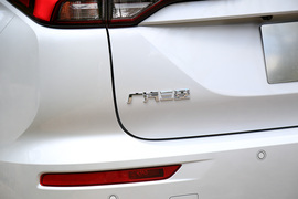 2023款三菱欧蓝德1.5T四驱尊耀版7座