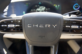 2022款奇瑞艾瑞泽8