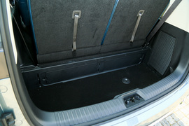 2023款吉利嘉际L