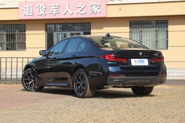 2022款宝马530i